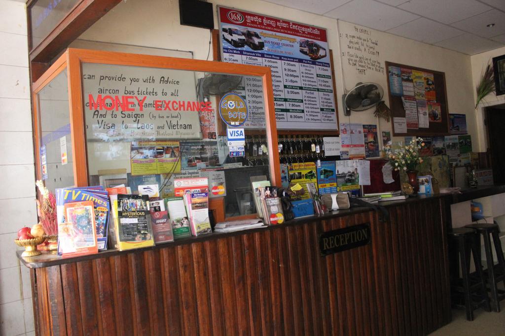 Longlin House I Hotel Phnom Penh Bagian luar foto