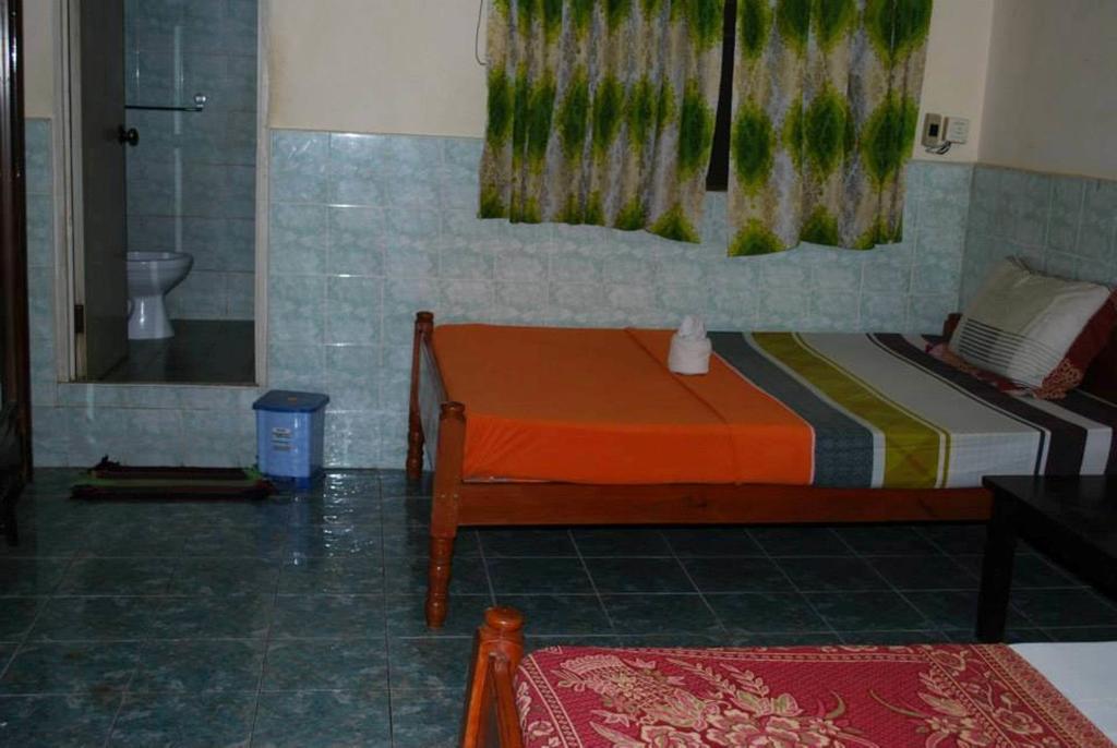 Longlin House I Hotel Phnom Penh Ruang foto