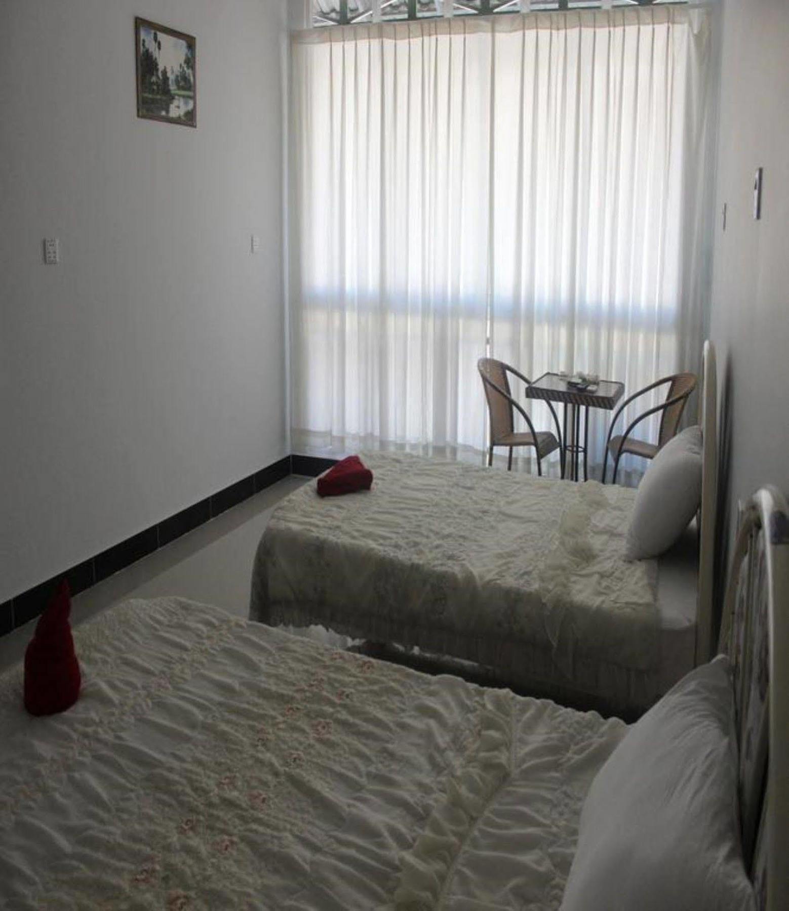 Longlin House I Hotel Phnom Penh Bagian luar foto