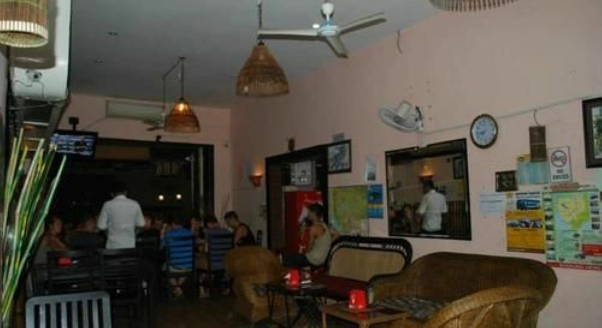 Longlin House I Hotel Phnom Penh Bagian luar foto