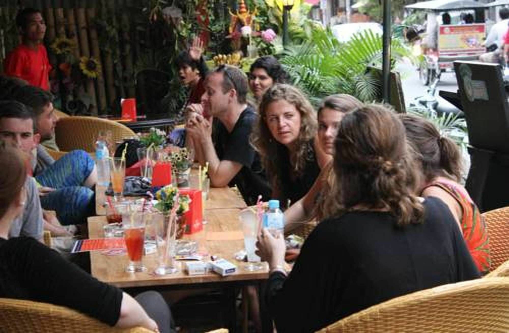 Longlin House I Hotel Phnom Penh Bagian luar foto